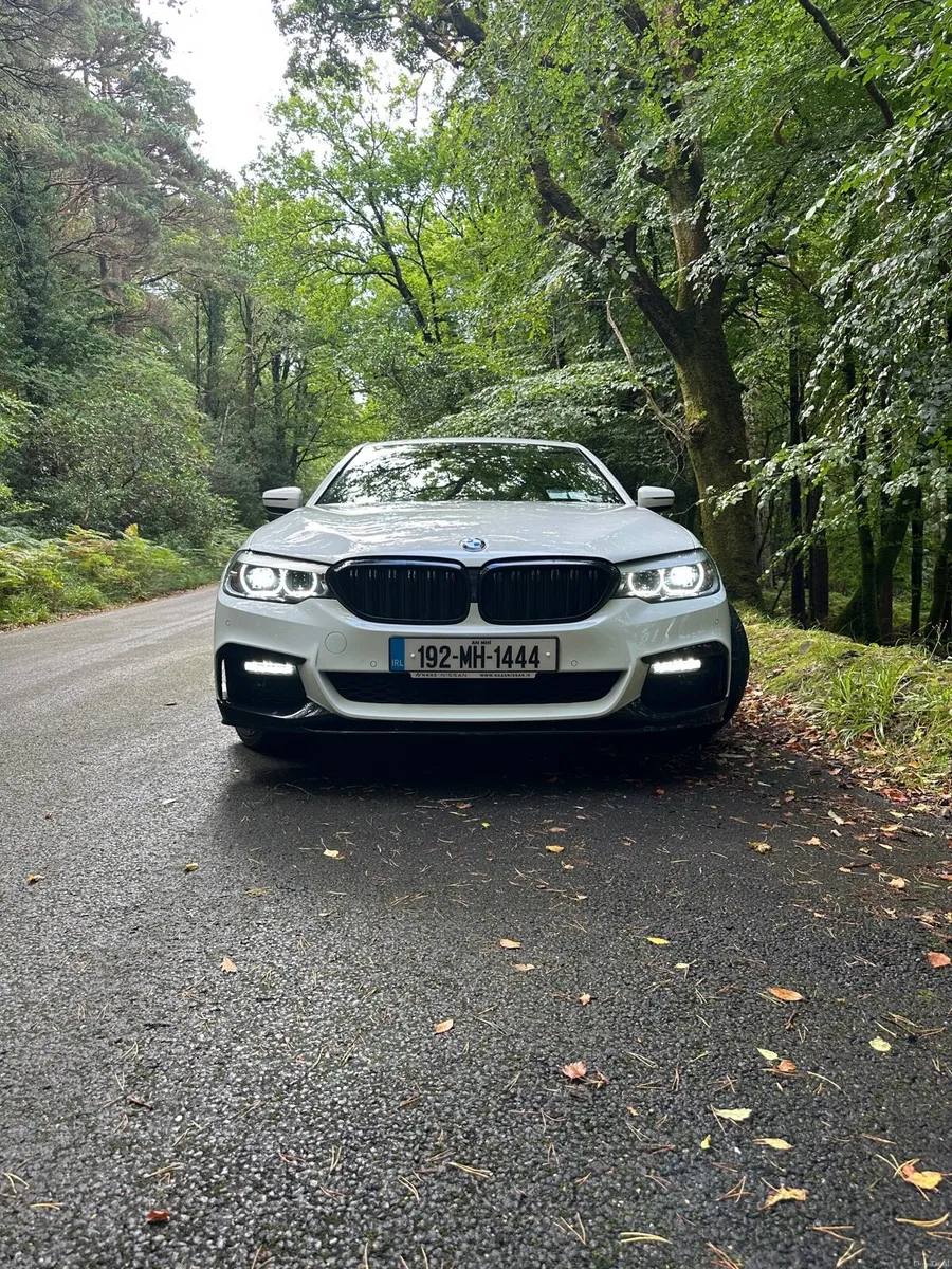 2019 BMW 530e MSport - Image 2