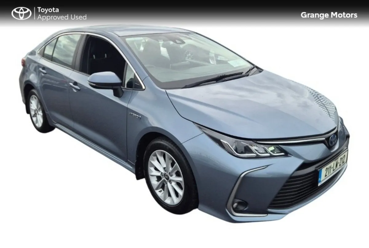 Toyota Corolla 1.8 HYBRID LUNA SALOON - Image 1