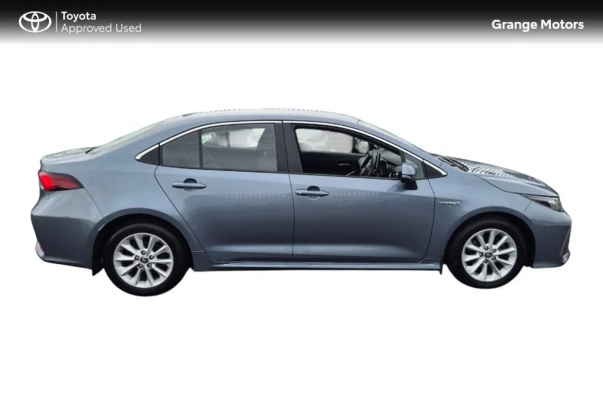Toyota Corolla 1.8 HYBRID LUNA SALOON - Image 3