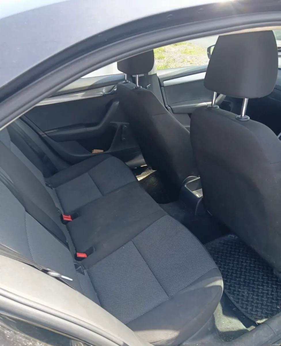 2016 Skoda Octavia 1.6 Diesel 236,000 Km - Image 6