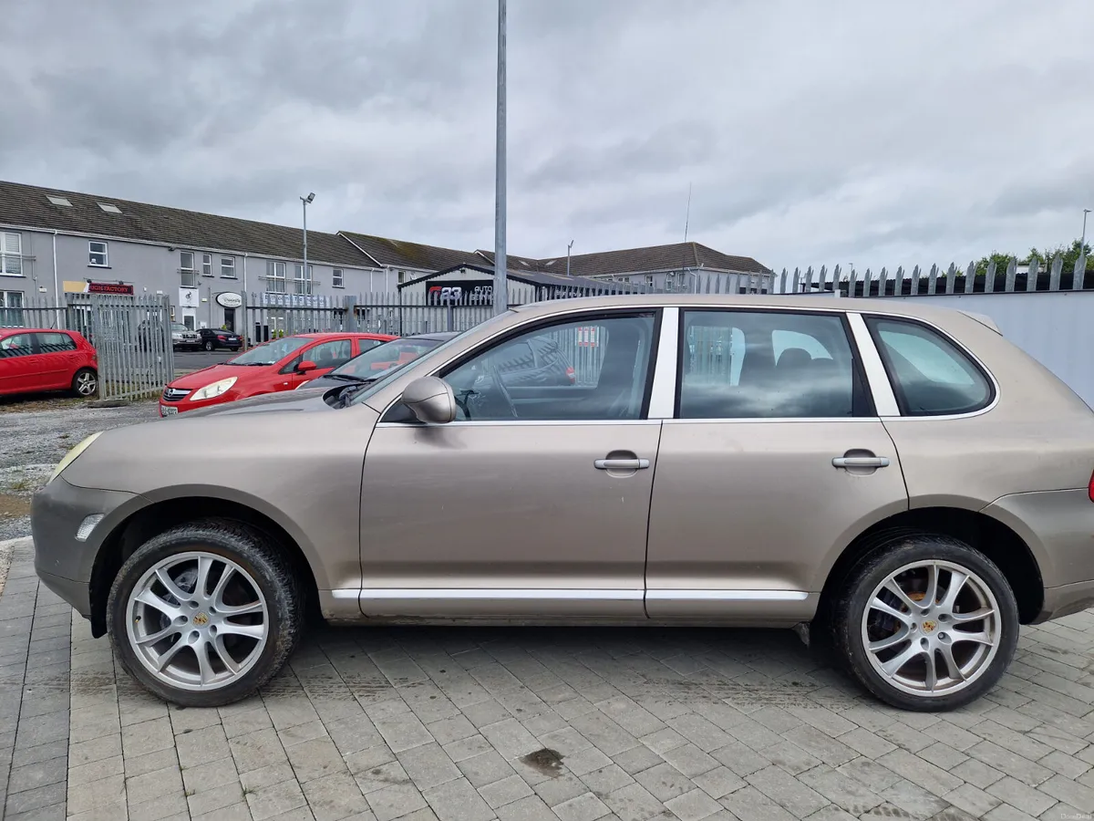 Porsche Cayenne 2006 - Image 4