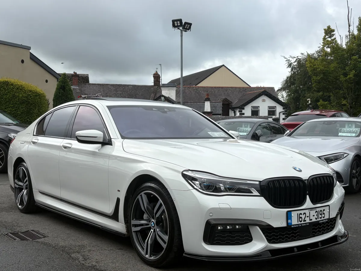 162 BMW 740E M-Sport *Low Kils* - Image 3