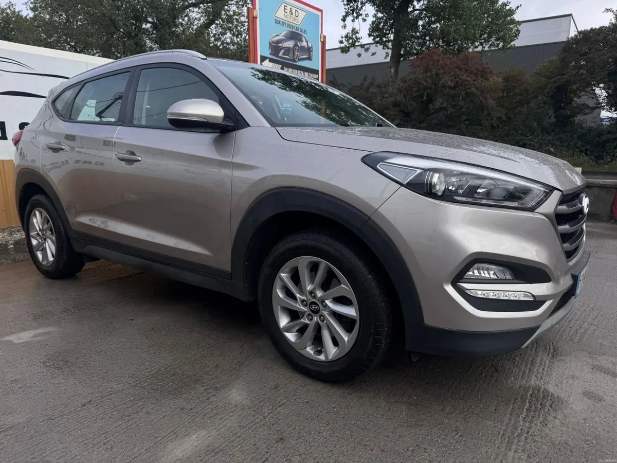 171 Hyundai Tucson Hyundai 1.7D Premium - Image 2