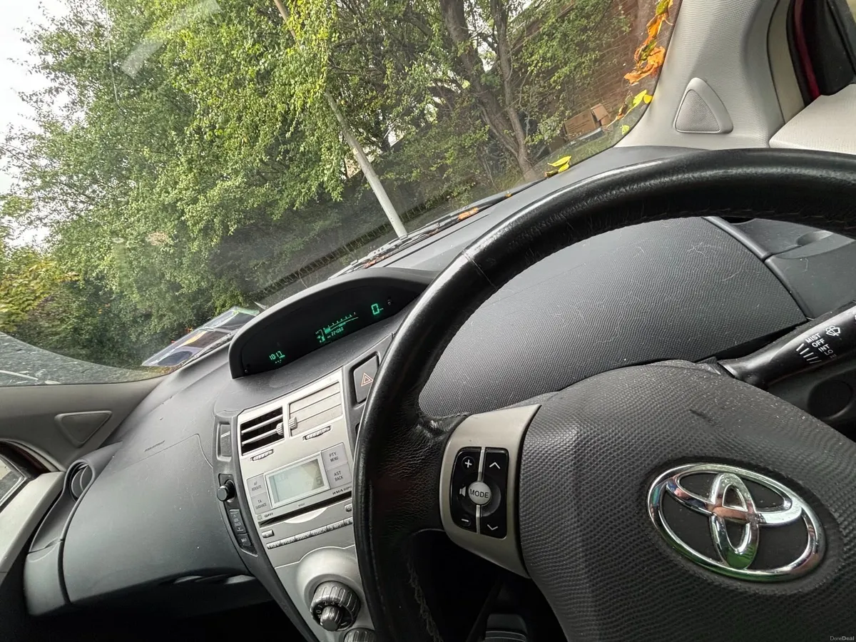 Toyota Yaris 2007 - Image 1