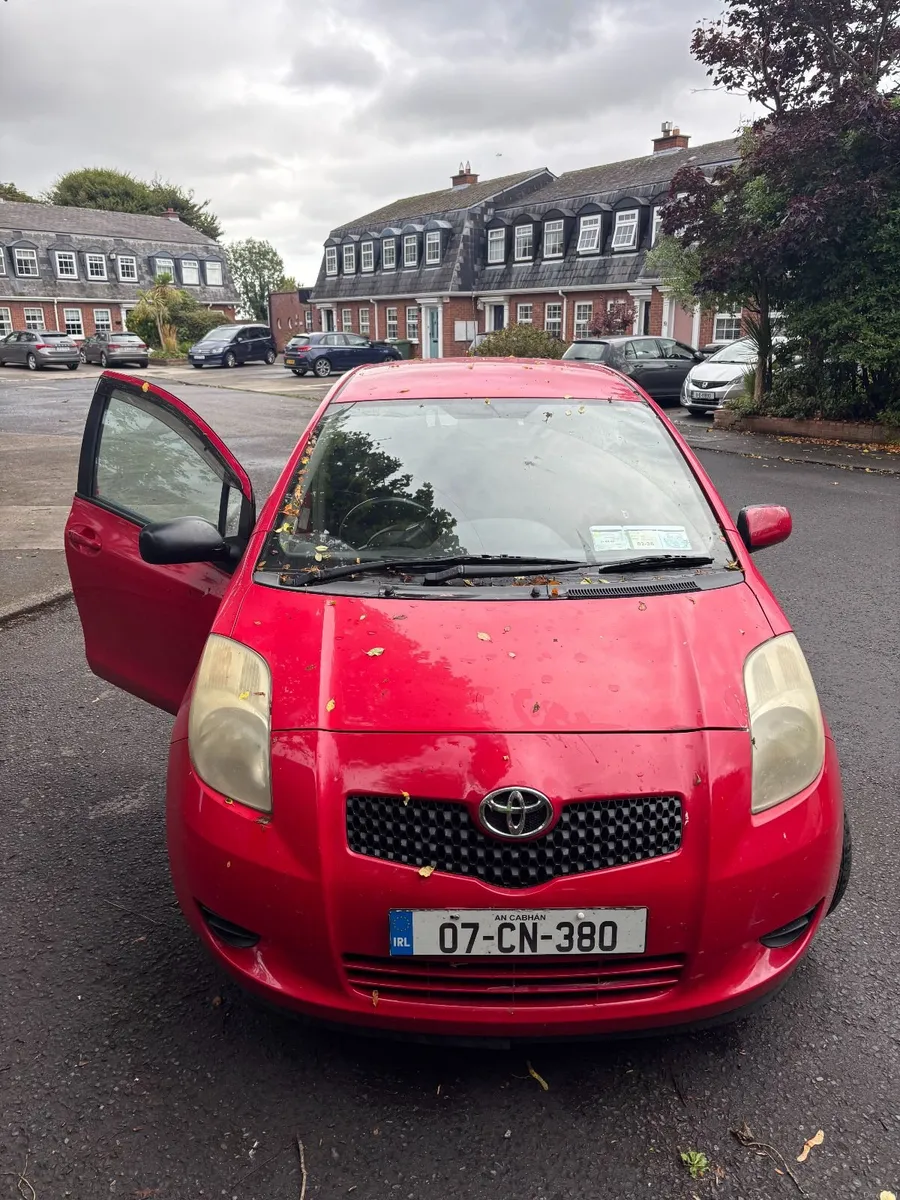 Toyota Yaris 2007 - Image 2