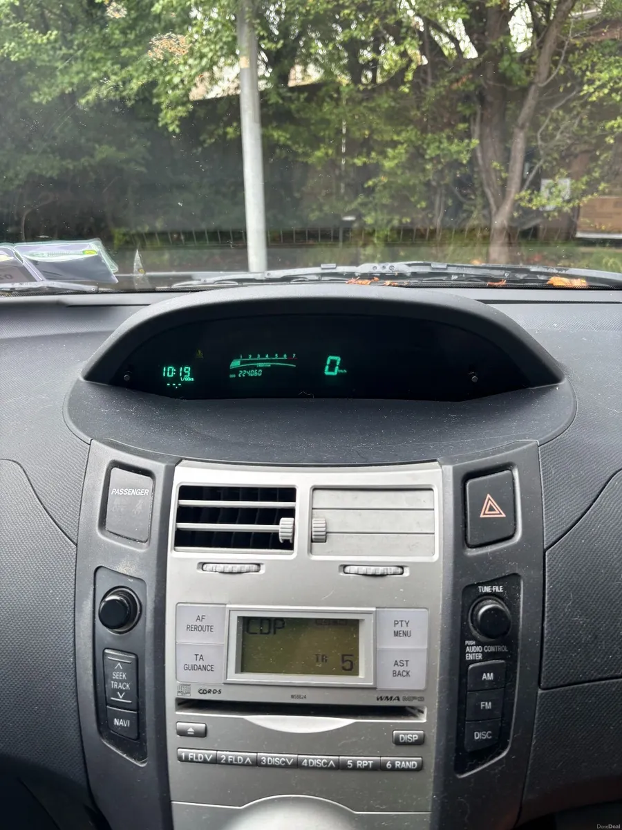 Toyota Yaris 2007 - Image 6