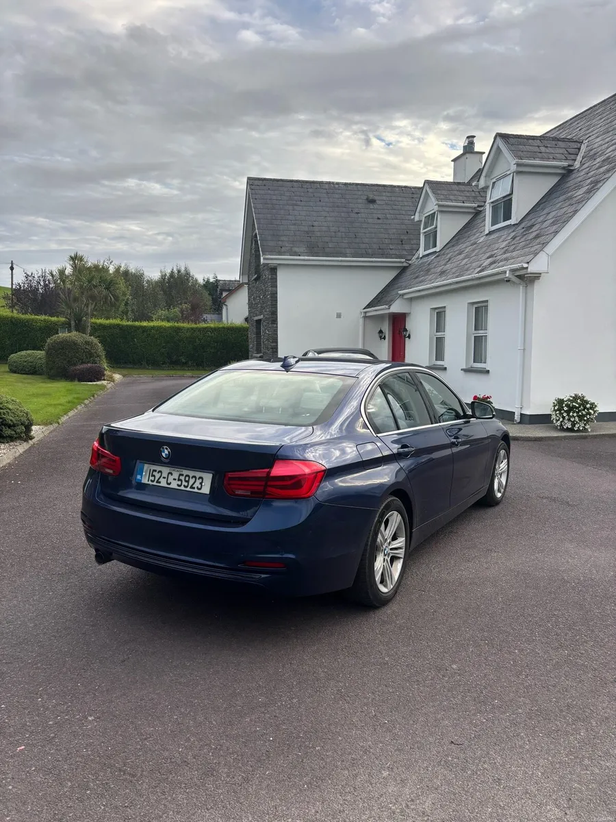 2015 BMW 3 series only 166kms - Image 3