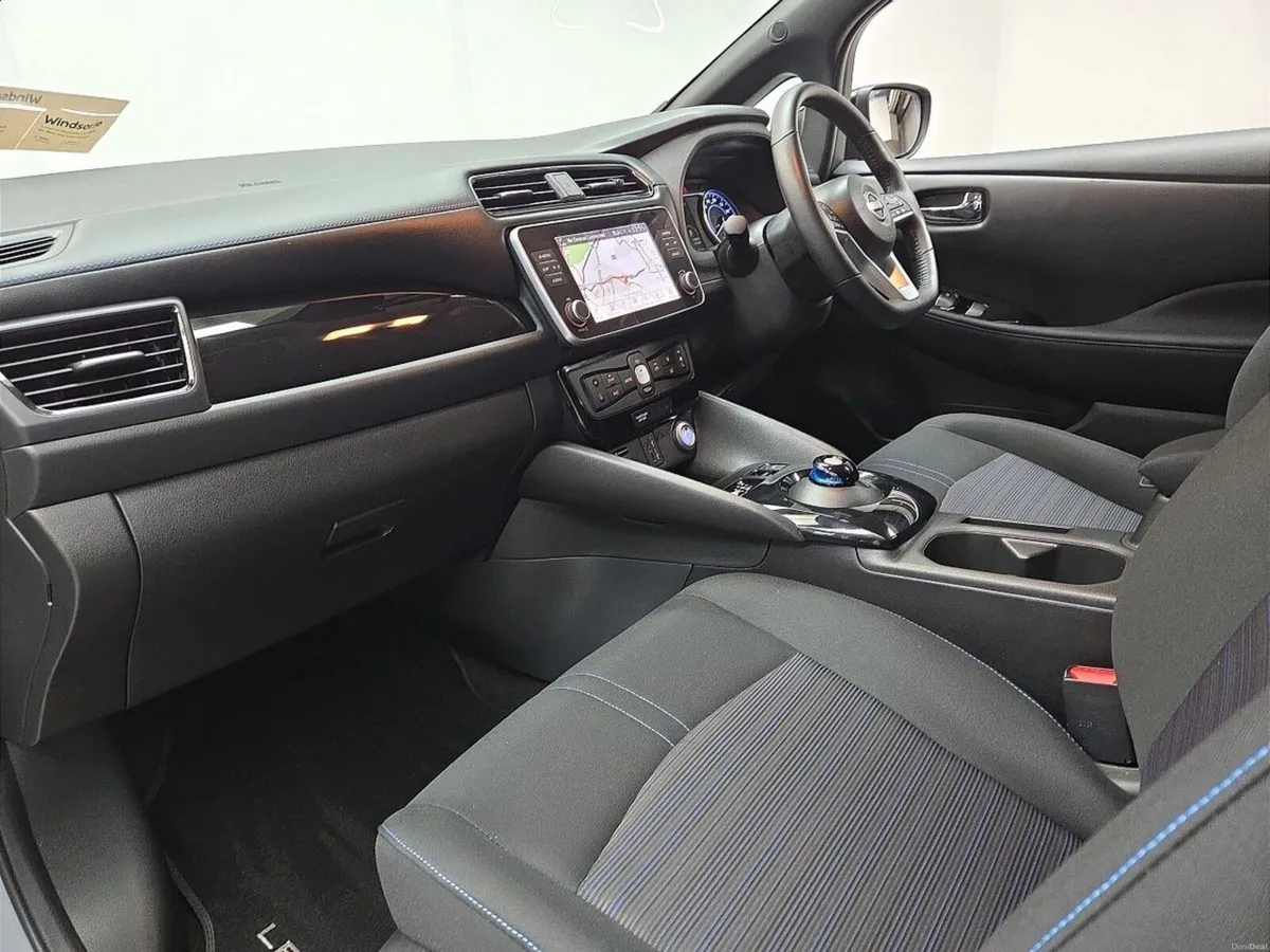 Nissan Leaf Leaf SV Premium 40 kWh - Image 4