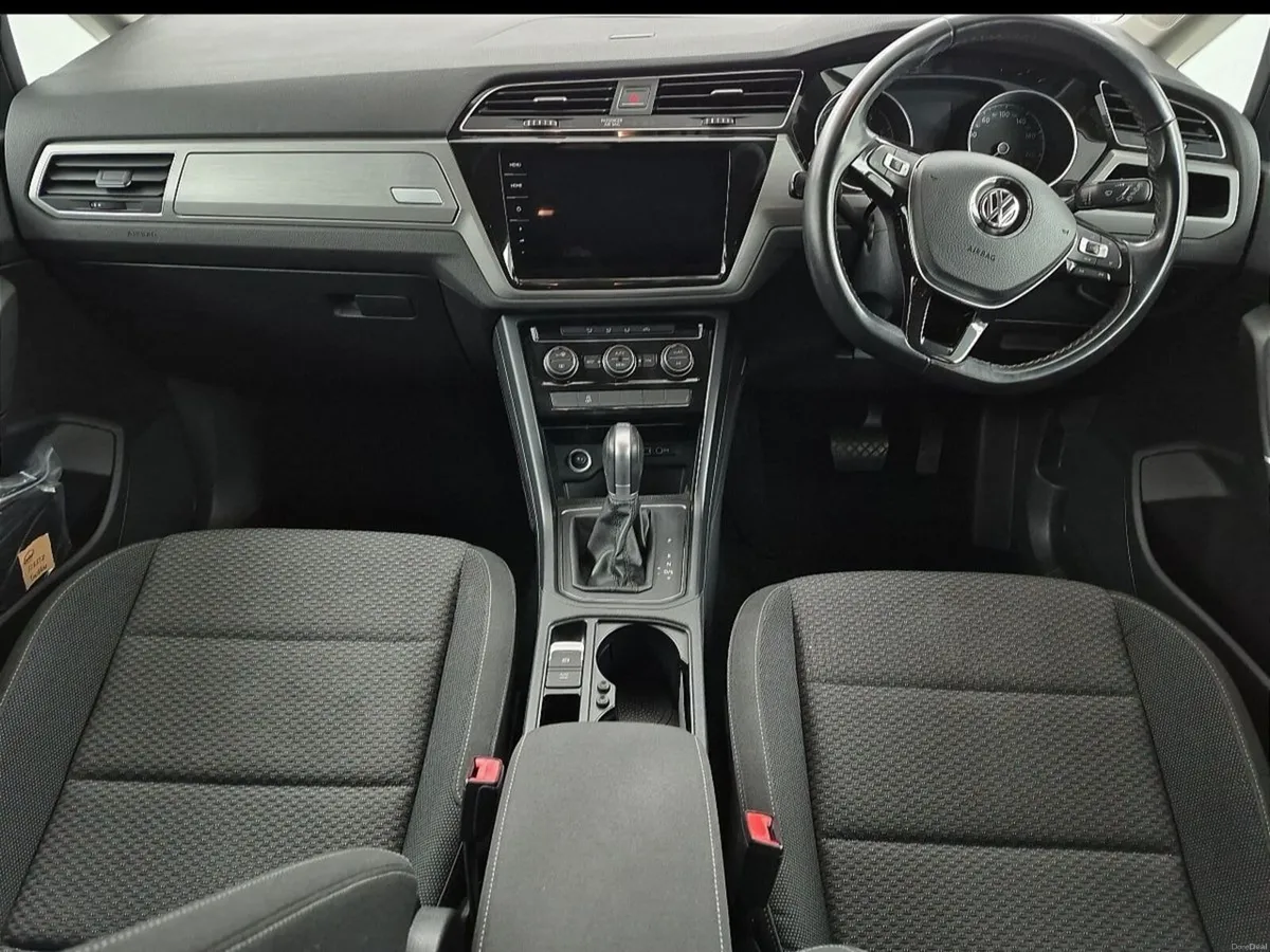 Volkswagen Touran TSI Comfort Line - Image 3