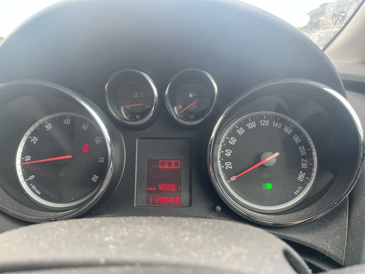 Opel Astra - Image 2