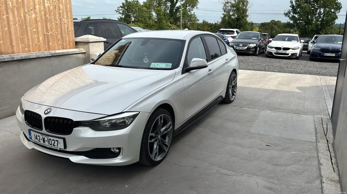 BMW 320d - Image 1