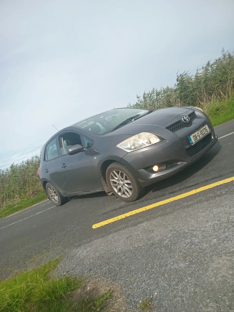 Toyota Auris 2008 - Image 1