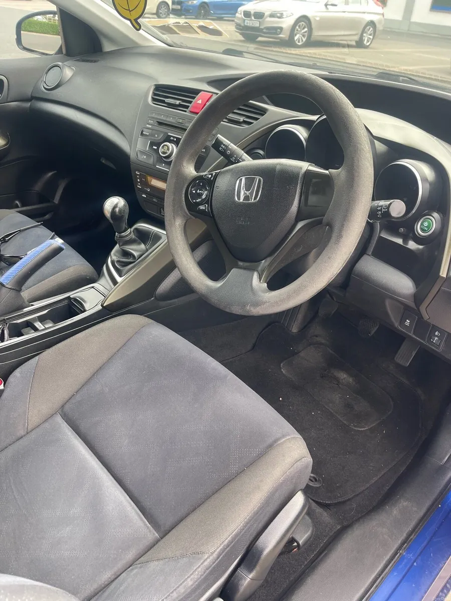 Honda Civic - Image 6