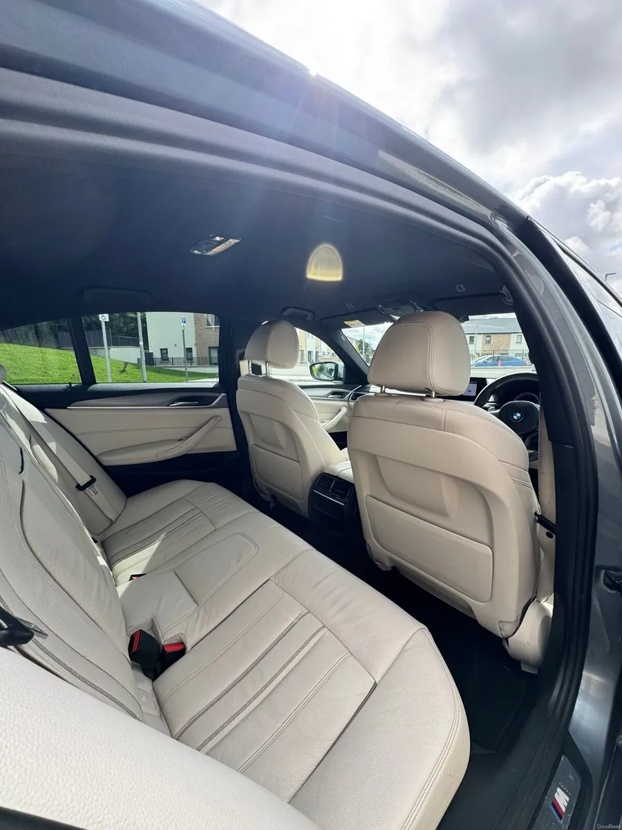 BMW 5-Series 2017 - Image 4