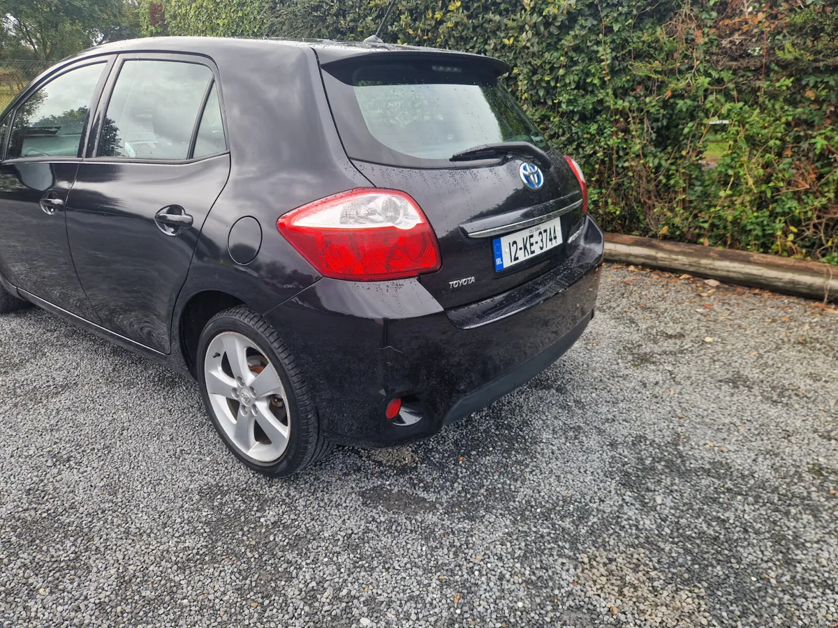 Toyota Auris T4 HYBRID 2012 - Image 3