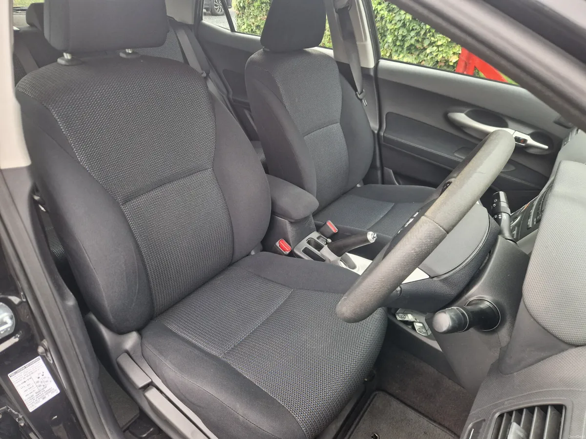 Toyota Auris T4 HYBRID 2012 - Image 6