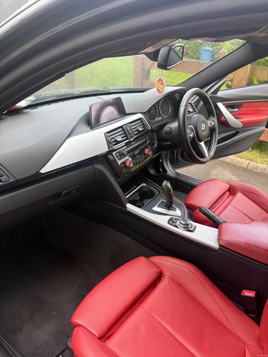 BMW 3-Series 2015 - Image 5