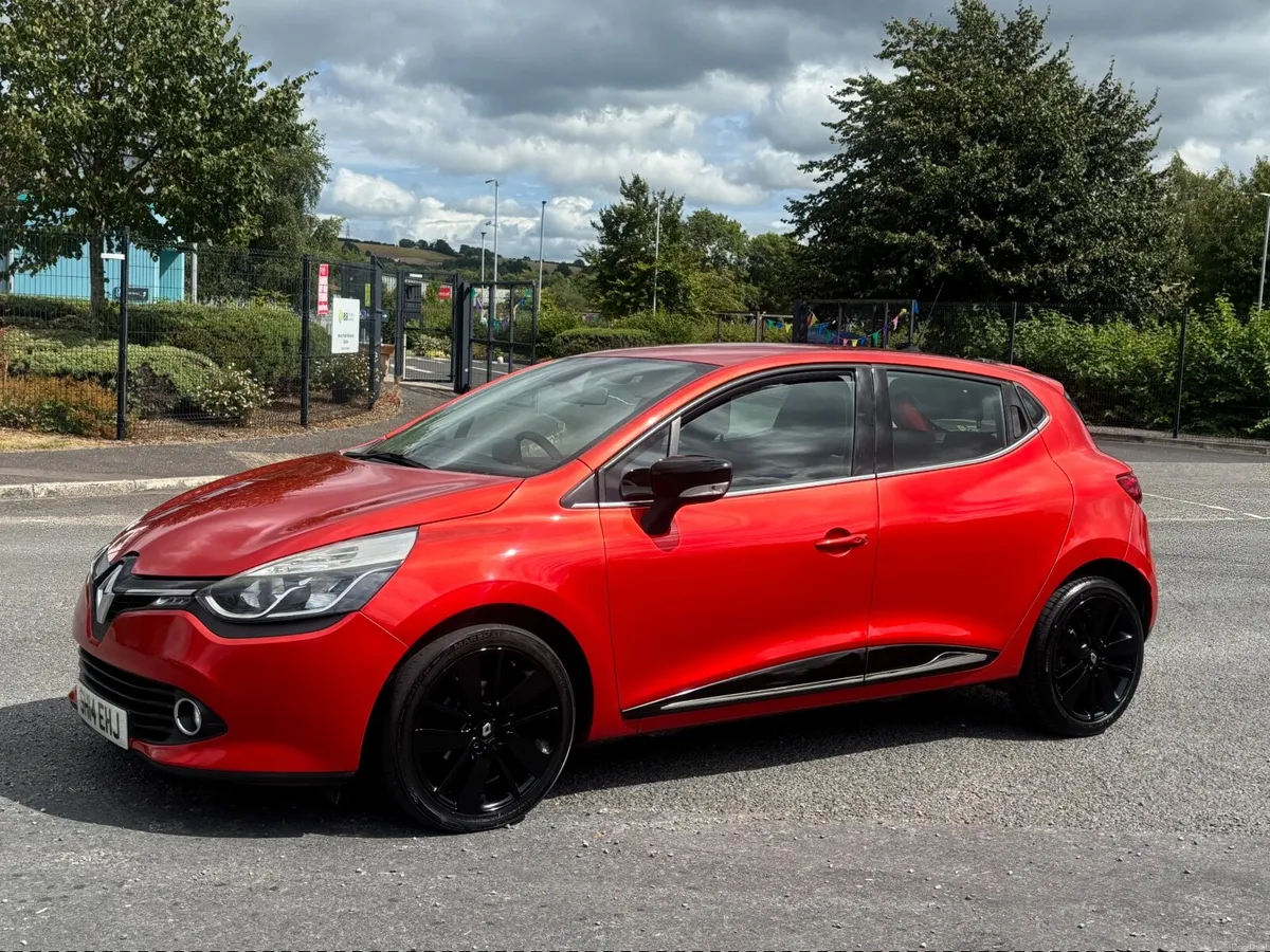 Low mileage 2014 Renault Clio 1.5 DCI - Image 1