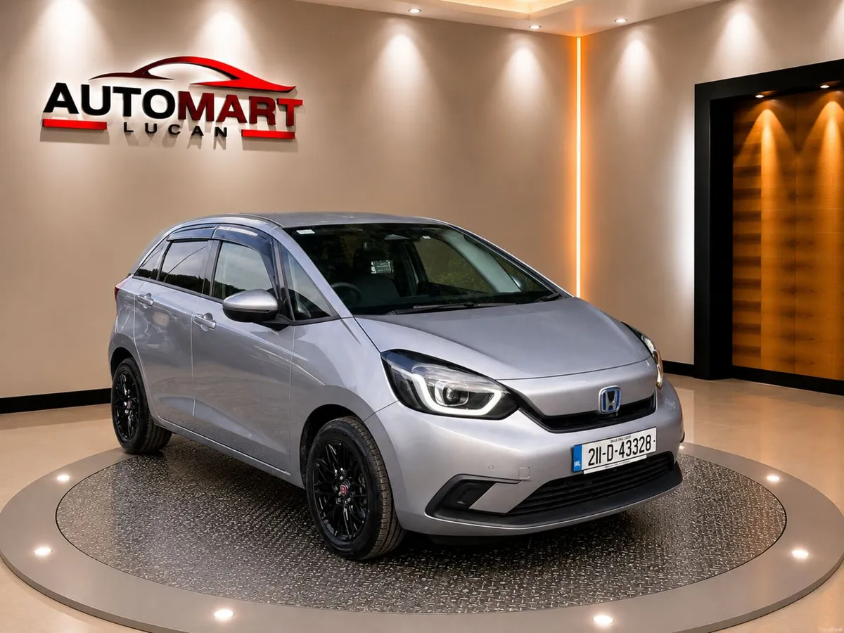 Honda Fit 2021  1.5 HYBRID 57K KM ONLY - Image 4