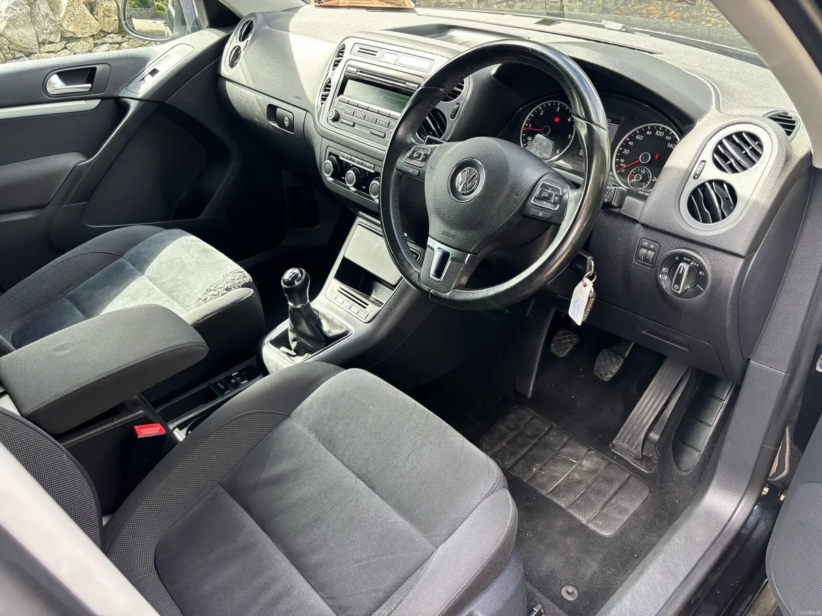 141 VW TIGUAN 2.0 TDI SPORT - Image 6