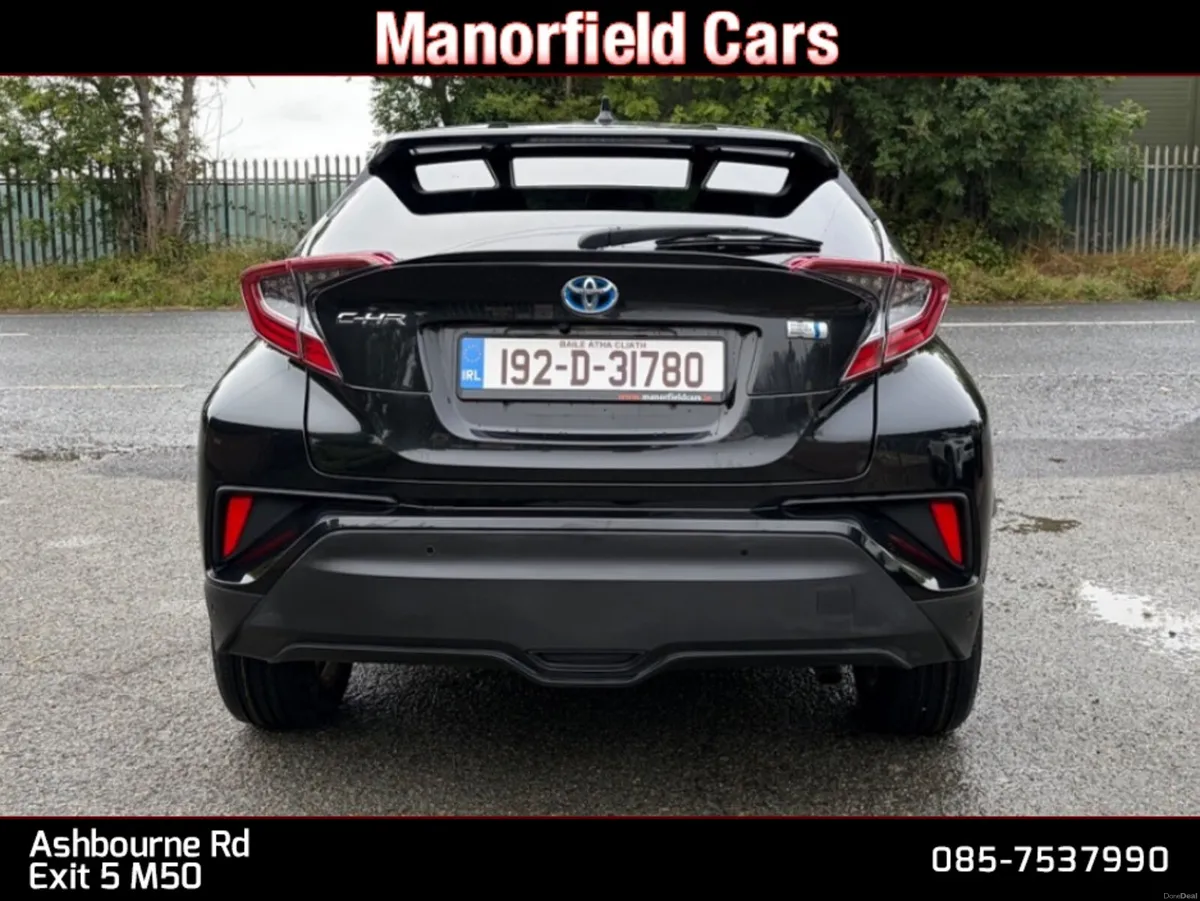 2019 192 Toyota C-HR Sol 1.8 HYBRID Auto SUV - Image 5