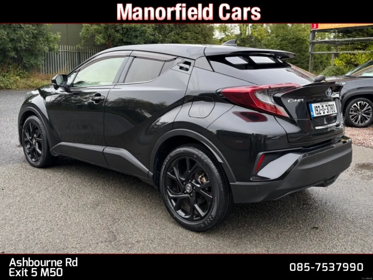 2019 192 Toyota C-HR Sol 1.8 HYBRID Auto SUV - Image 6