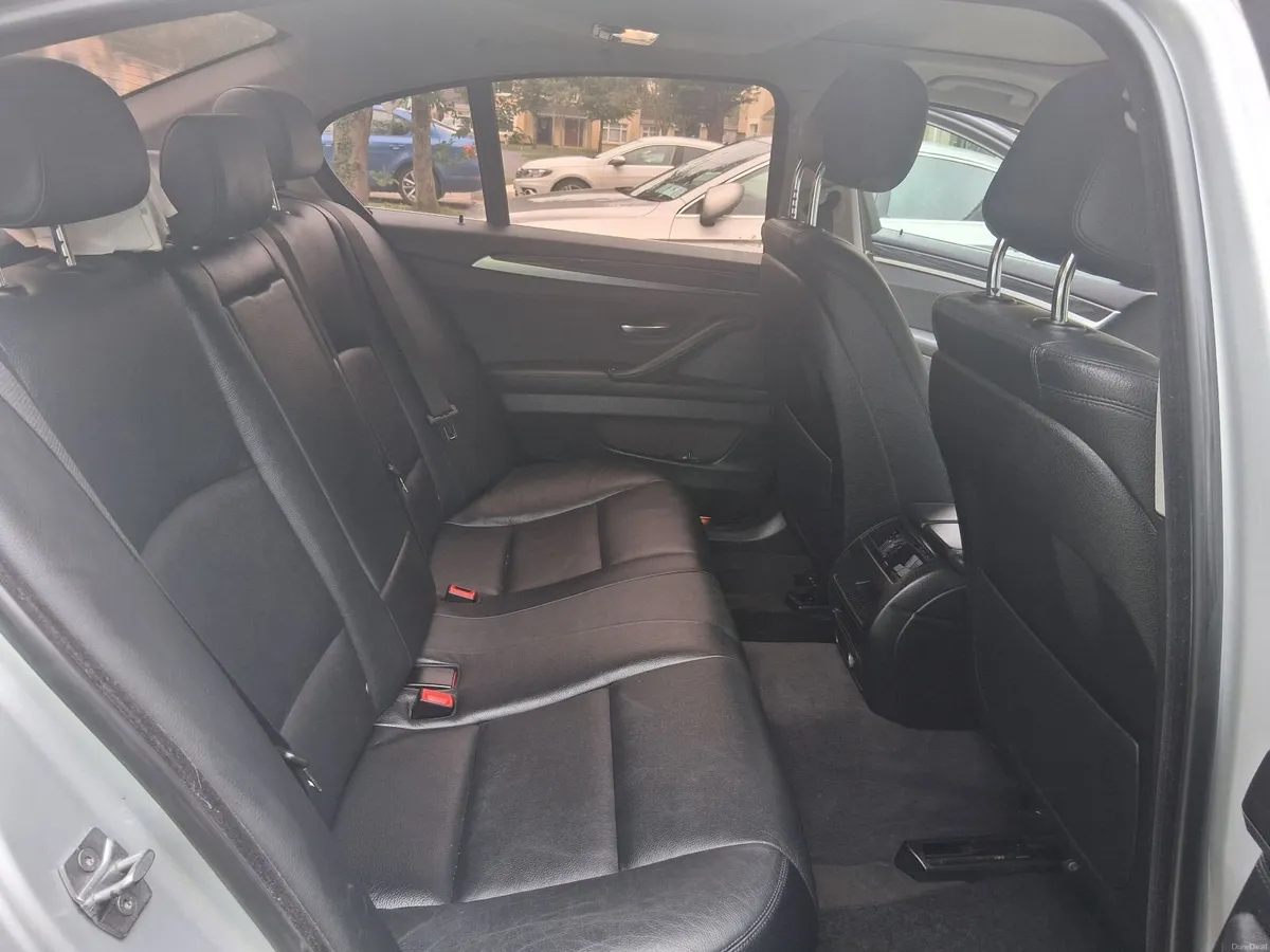 BMW 5-Series 2015 - Image 4