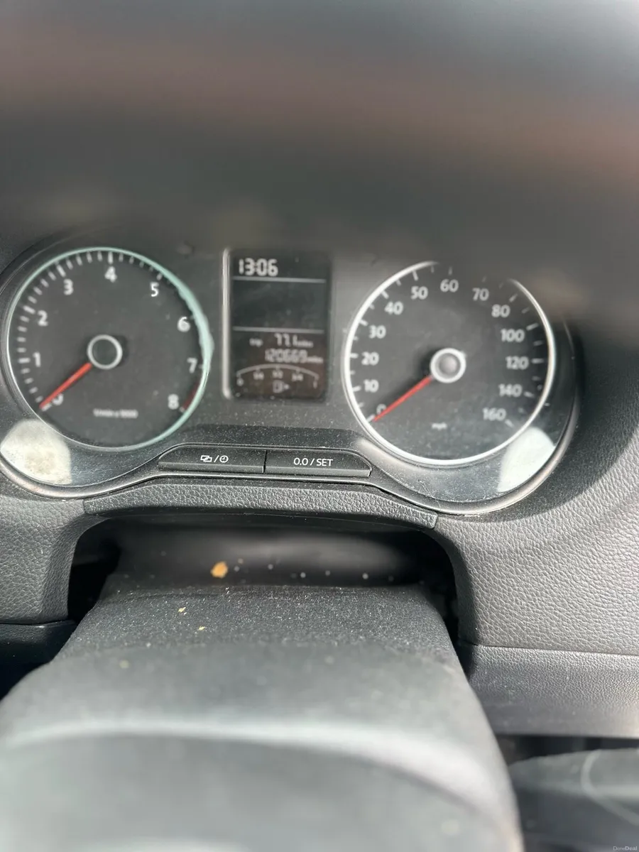 Volkswagen polo 2014 - Image 6