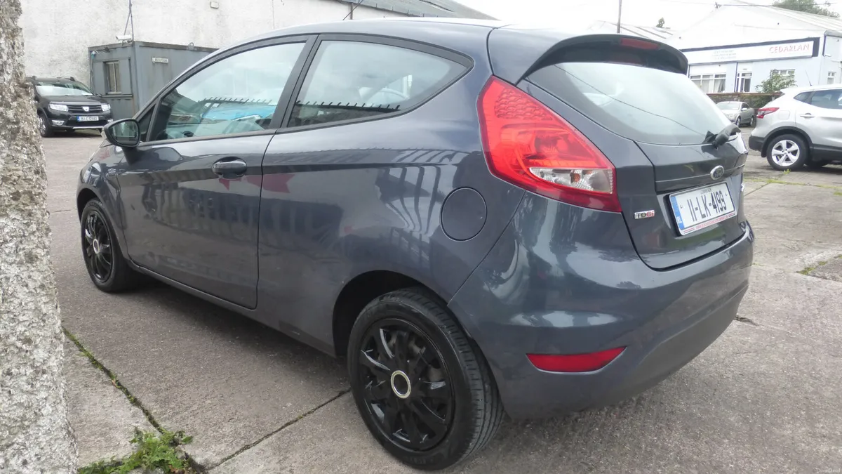 Ford Fiesta 2011 - Image 4