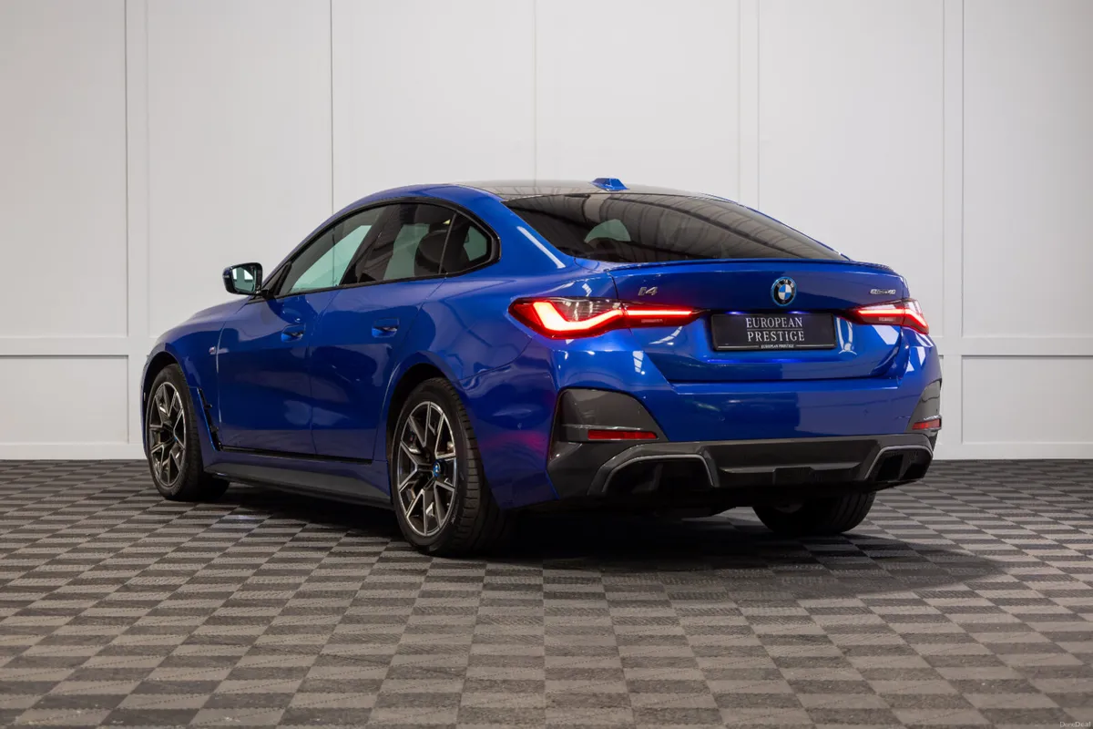 222 BMW i4 eDrive40 M-Sport - Image 4