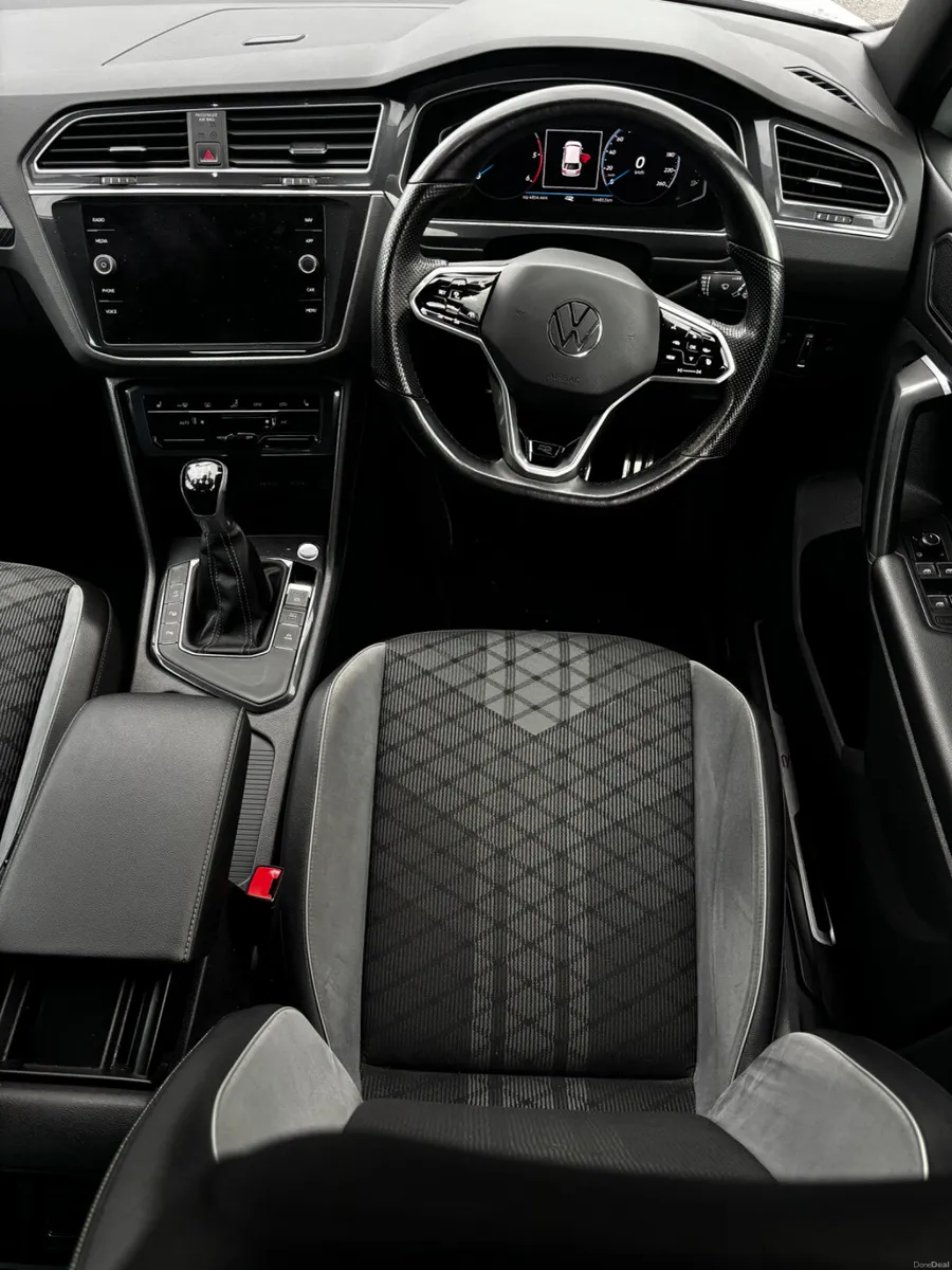 211 Volkswagen Tiguan 2.0 TDI R LINE. - Image 5