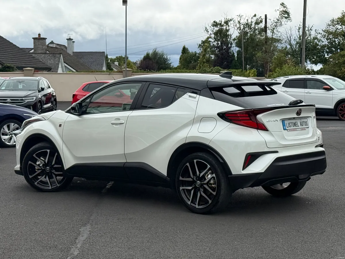 211 TOYOTA CHR GR SPORT 1.8 PETROL HYBRID AUTO - Image 3