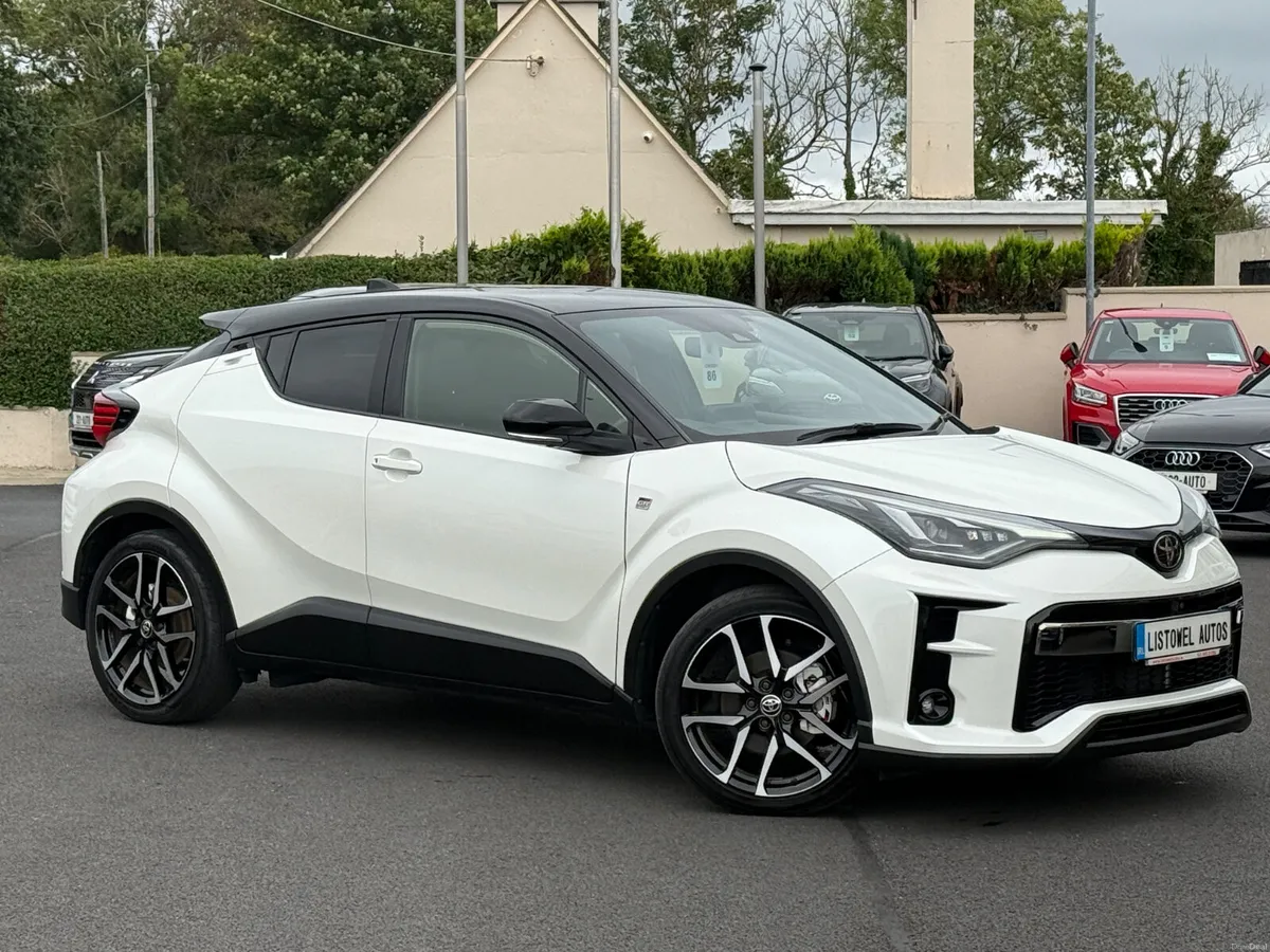 211 TOYOTA CHR GR SPORT 1.8 PETROL HYBRID AUTO - Image 2