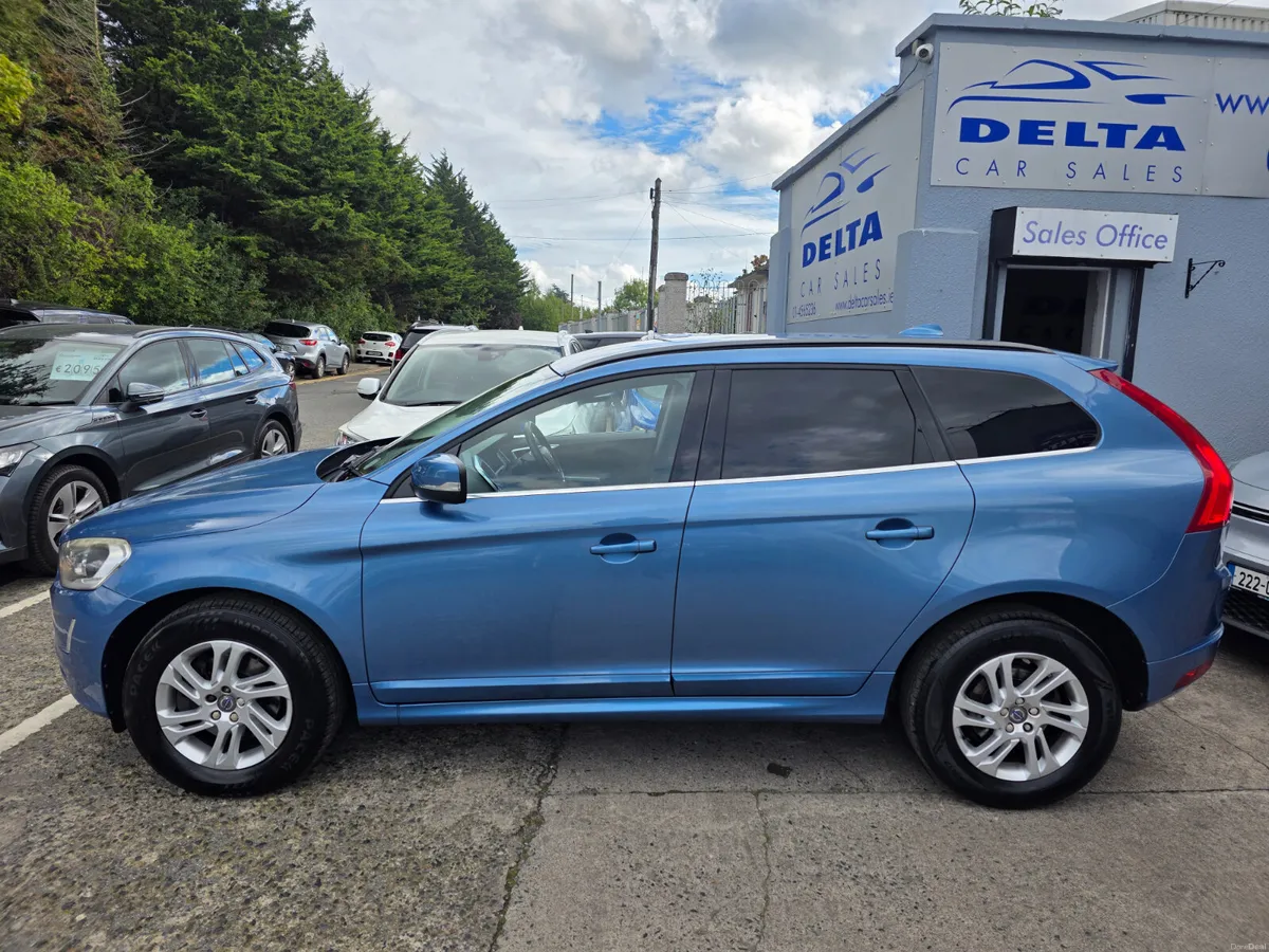 2015 VOLVO XC60 SE D4 2.0D 190BHP MANUAL 190BHP - Image 3