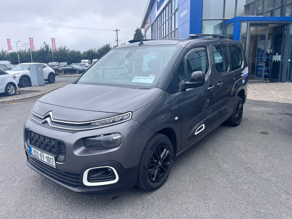 Citroen Berlingo 2022 Taxi Spec 7 seats - Image 3