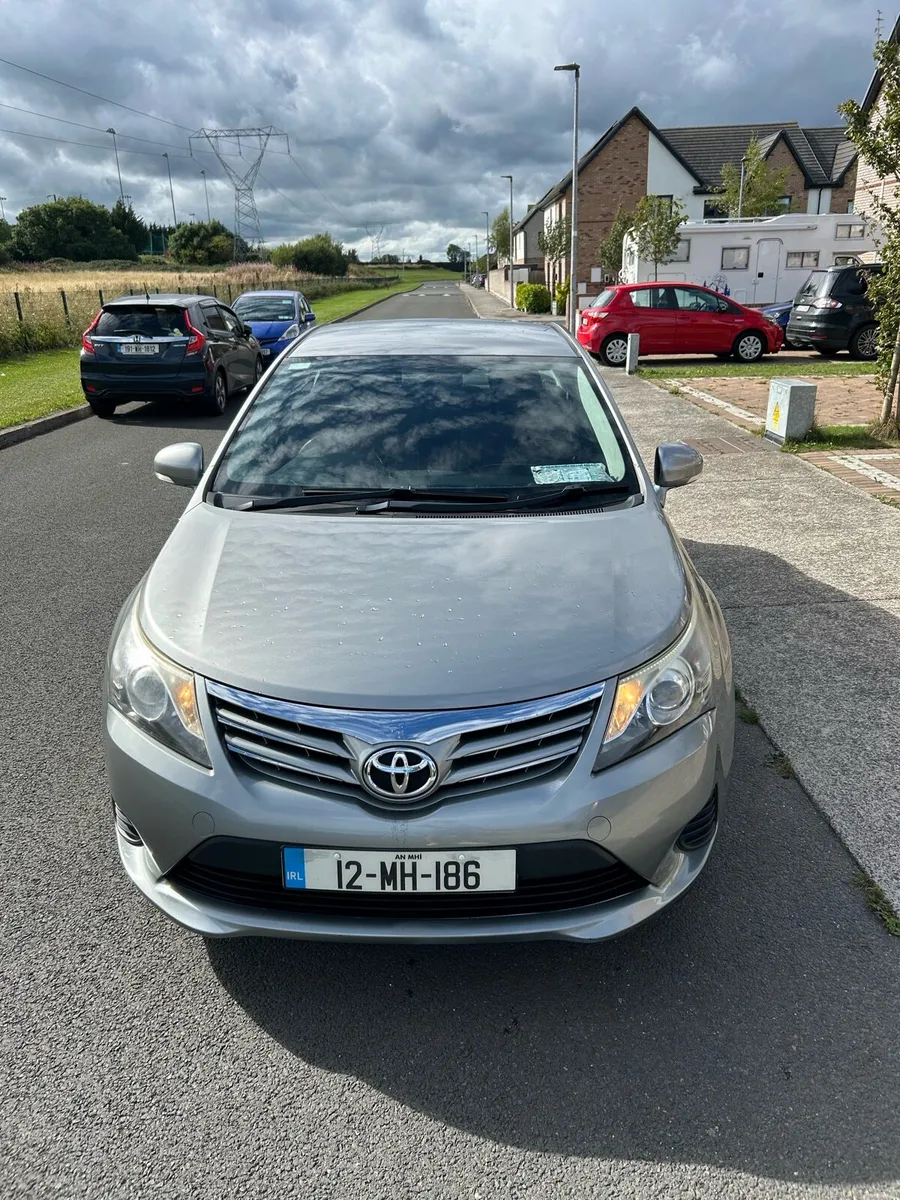 12 TOYOTA AVENSIS 2.0 D4D TERRA LOW KMS €4,950 - Image 2