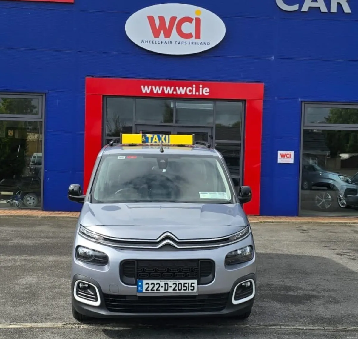 Wheelchair Taxi Citroen Berlingo 7 Seater - Image 1