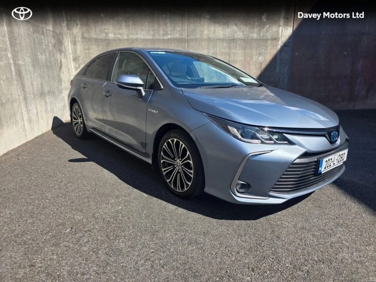 Toyota Corolla HYB LUNA SPORT 4DR AUTO - Image 1