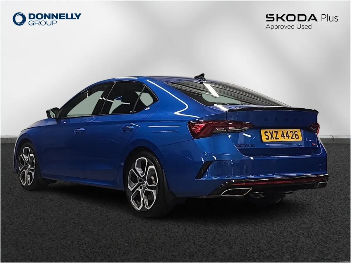 Skoda OCTAVIA 2.0 TSI vRS 5dr DSG - Image 3