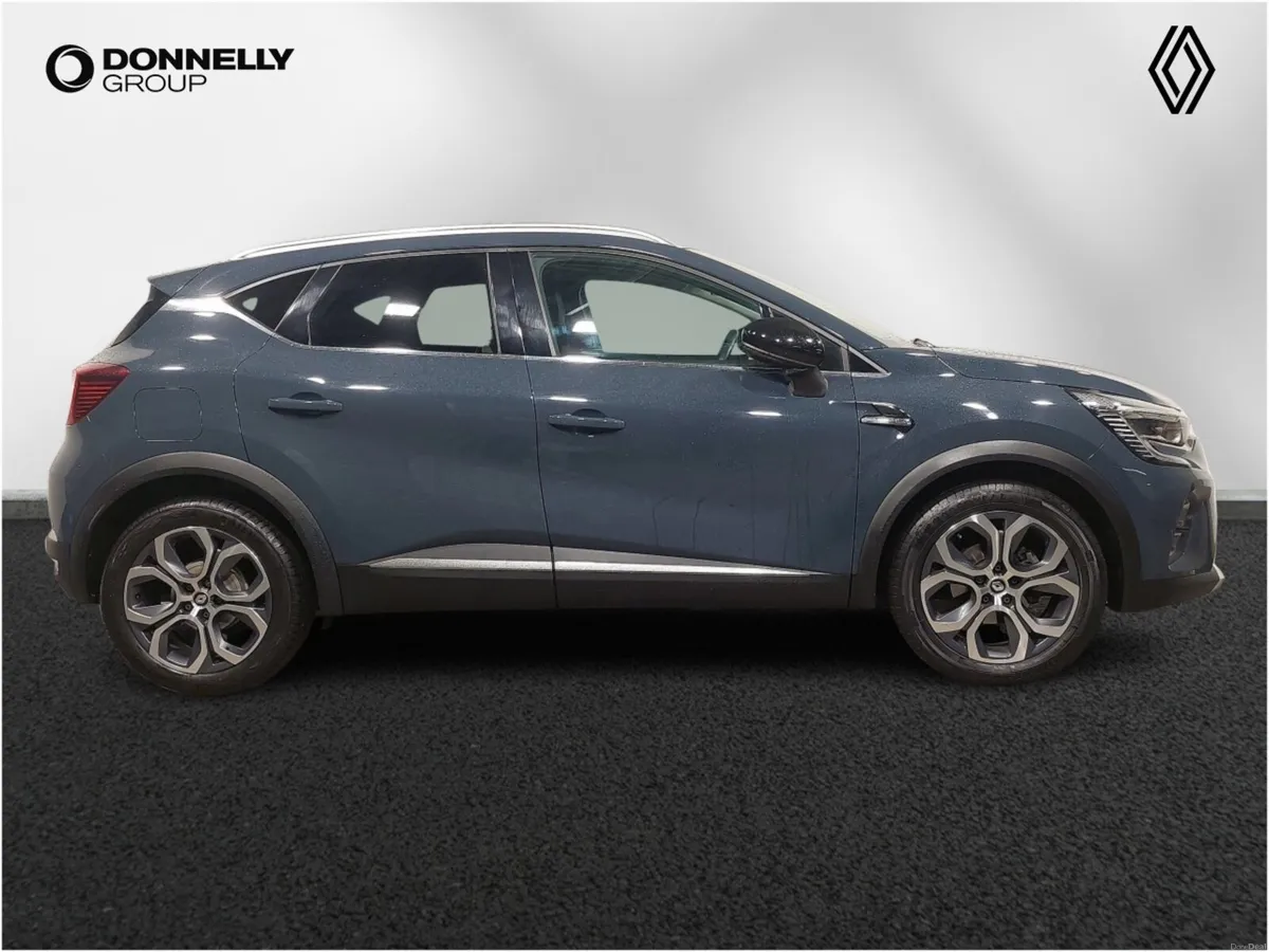 Renault Captur Hatchback Techno - Image 3