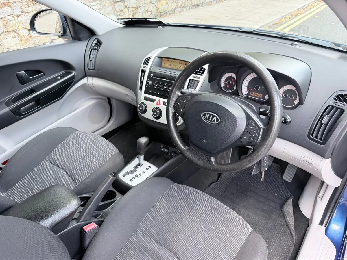 Kia Ceed Automatic Petrol NCT 08/27 Tax 04/27 - Image 4