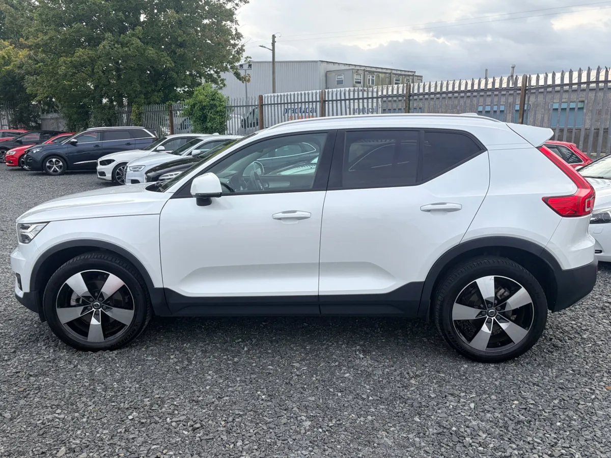 2020 VOLVO XC40 2.0B4 MOMENTUM AUTO FULLY LOADED - Image 6