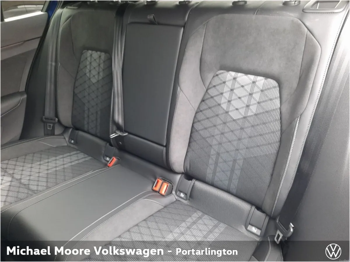 Volkswagen Golf R-LINE 2.0TDI 150HP DSG - Image 6