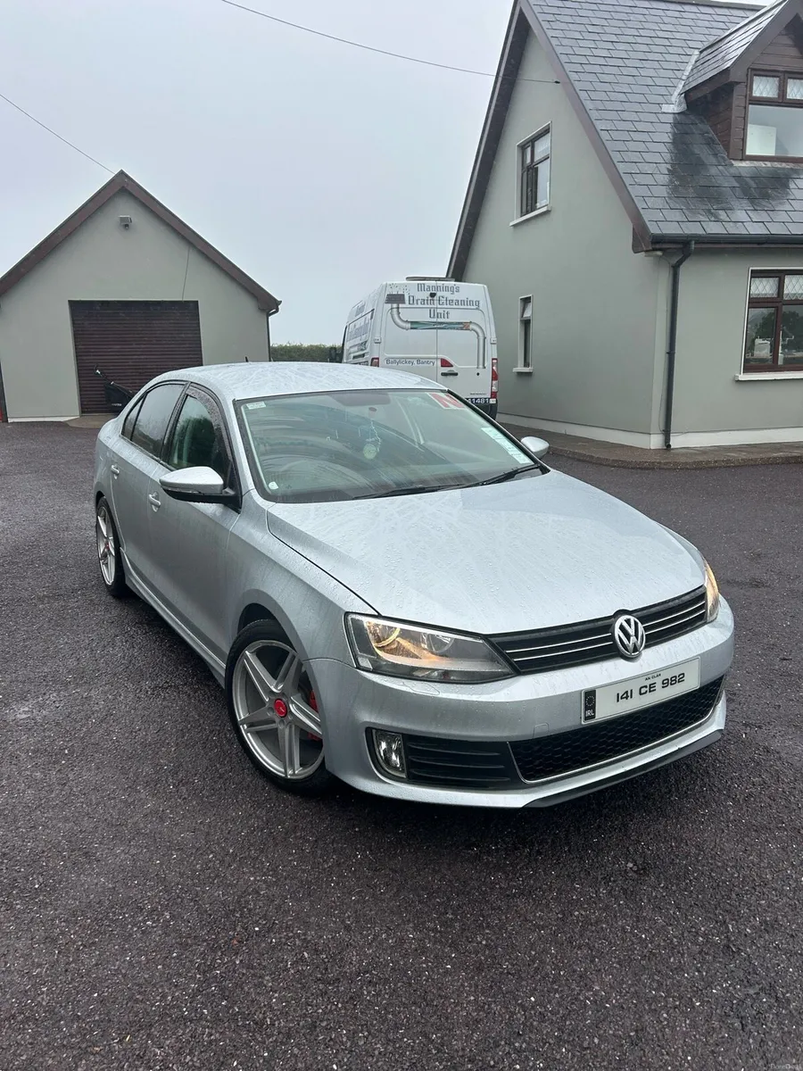 Volkswagen Jetta 1.6 - Image 6