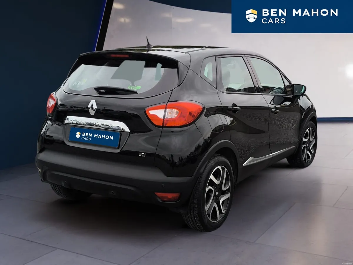 🚗 2014 Renault Captur 1.5 dCi Intense – Pearl Bla - Image 5