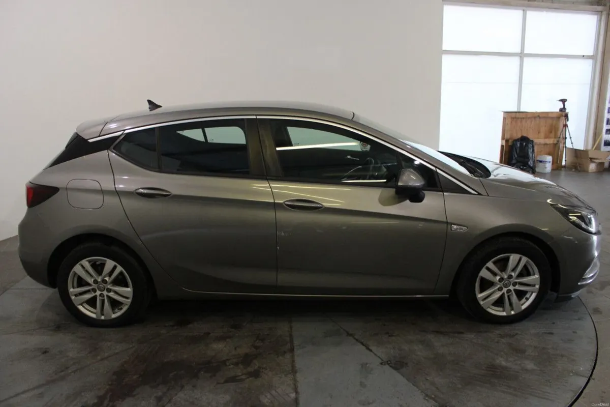 Vauxhall Astra ASTRA 1.6 CDTI ECOFLEX TECH LI - TE - Image 3