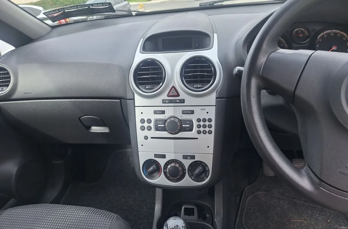 Opel Corsa 2012 - Image 4