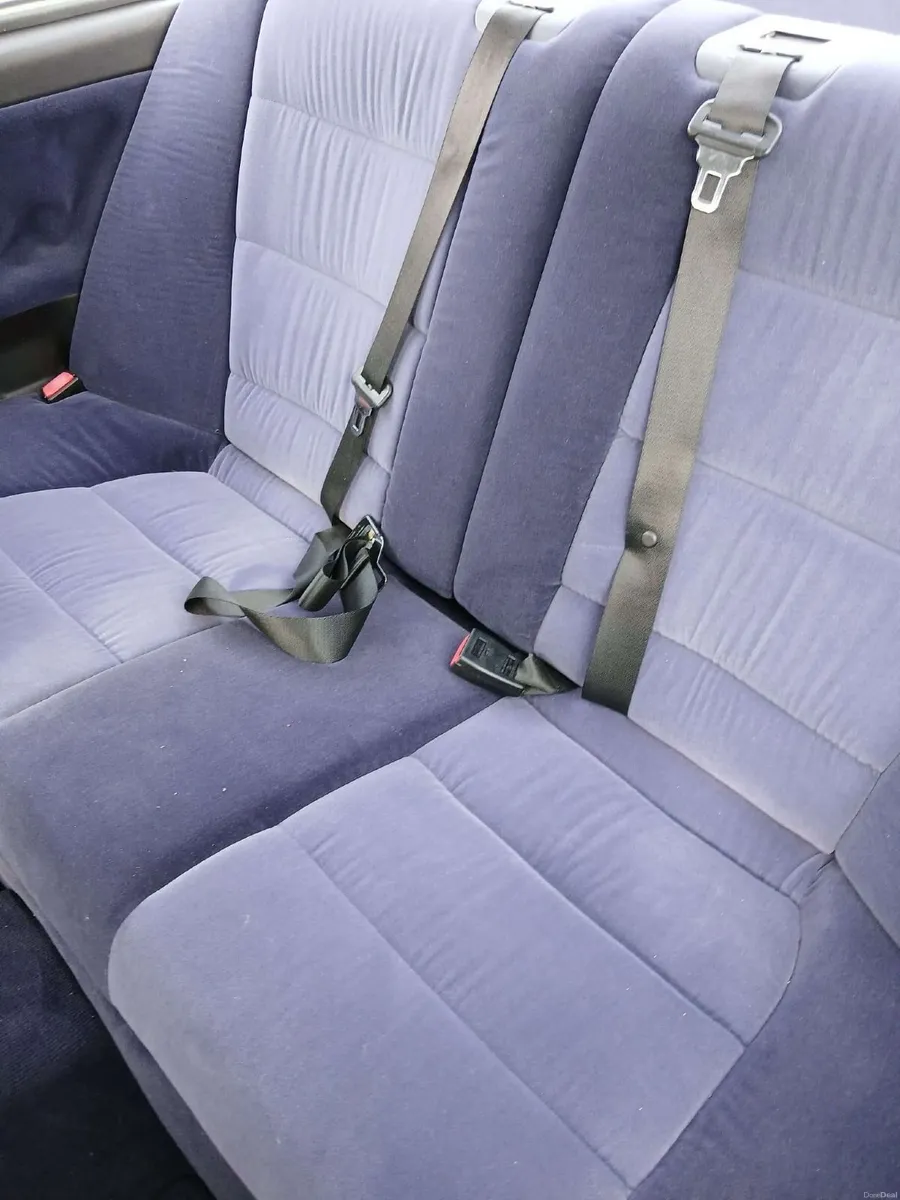 BMW 3-Series 1995 E36 316i - Image 3