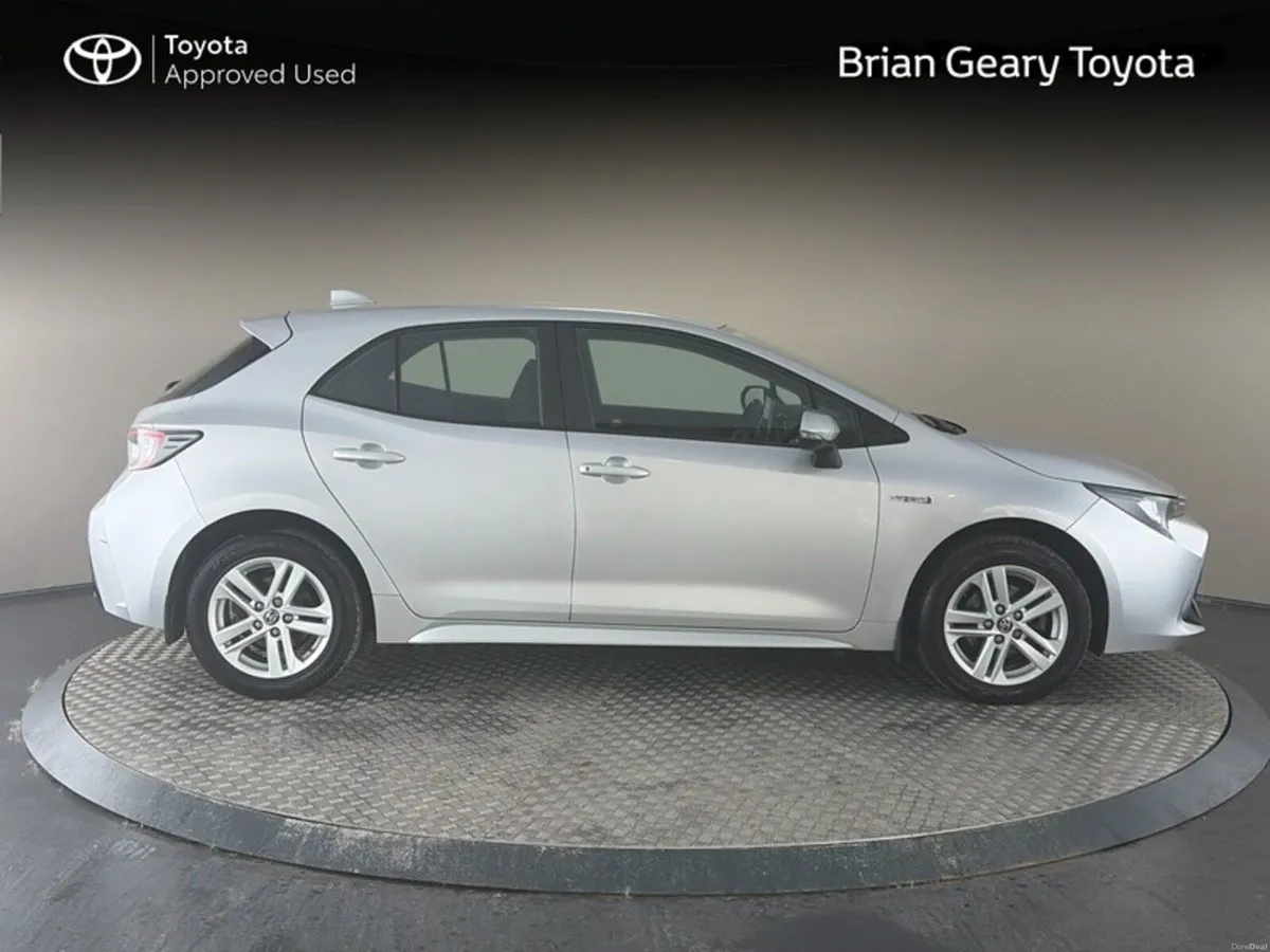 Toyota Corolla HYBRID LUNA H/B - Image 3