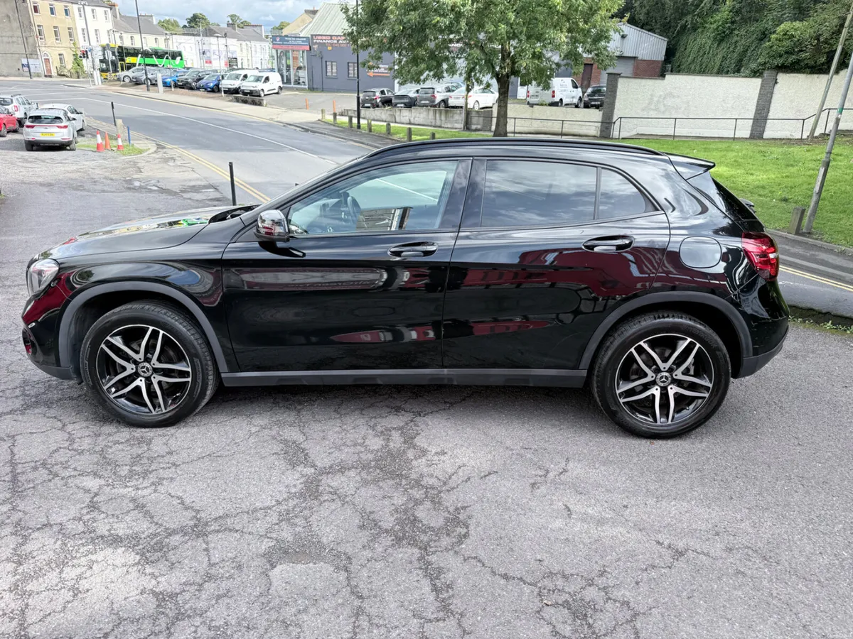 Mercedes-Benz GLA 1.6 Petrol AUTO Low Kms Tax&NCT - Image 5